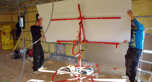 Pose de plaques de placo-plâtre (cloisons sèches)