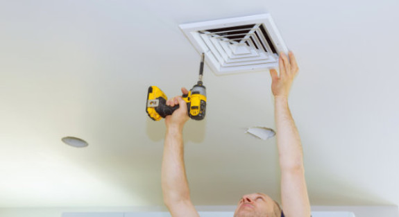 Pose de VMC (Ventilation mécanique contrôlée)