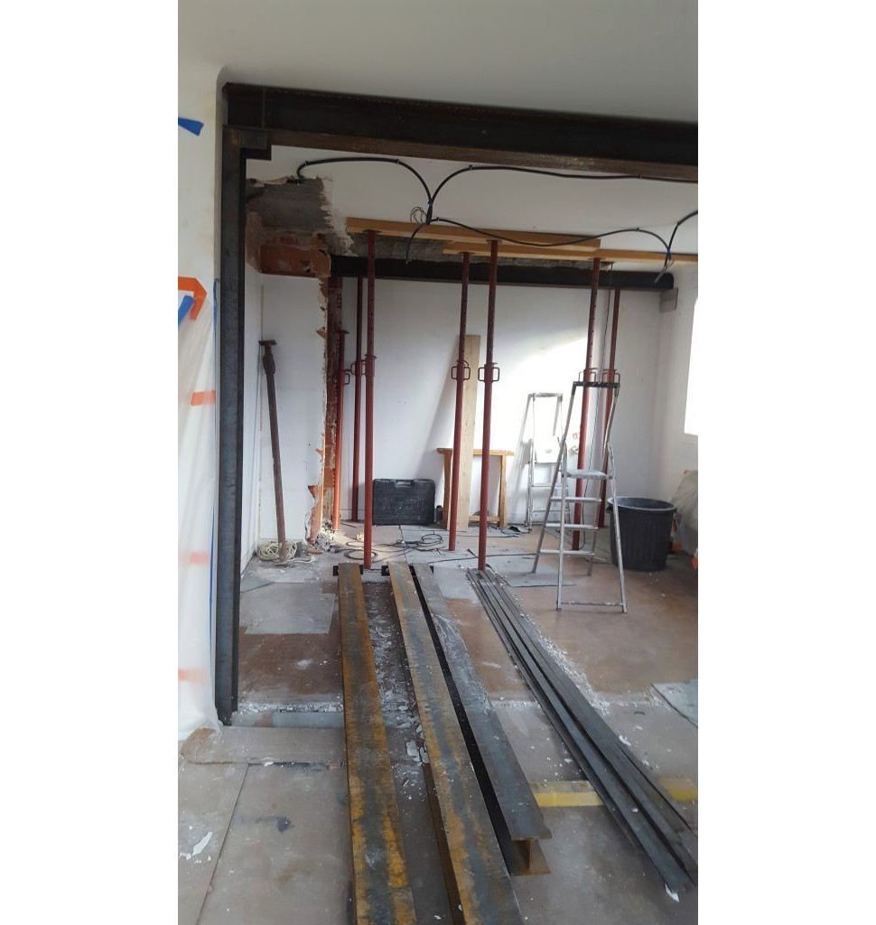 Création d’un nouveau mur en agglo avec la pose d’un linteau - Renobast